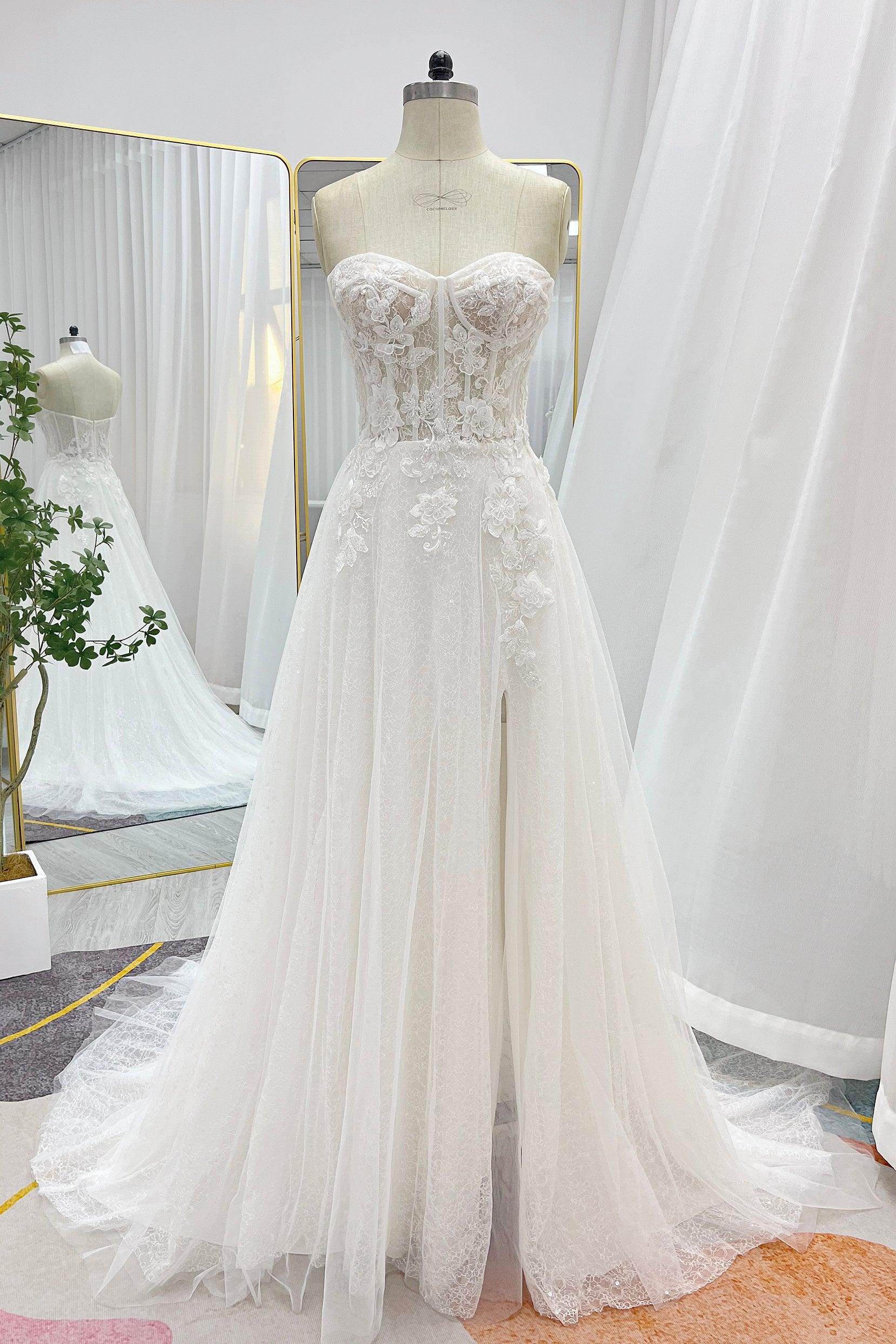 A-Line Court Train Lace Tulle Wedding Dress CW3239 - COCOMELODY